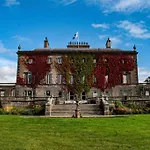 Ocean View Penthouse, The Harbour Mill, * Westport