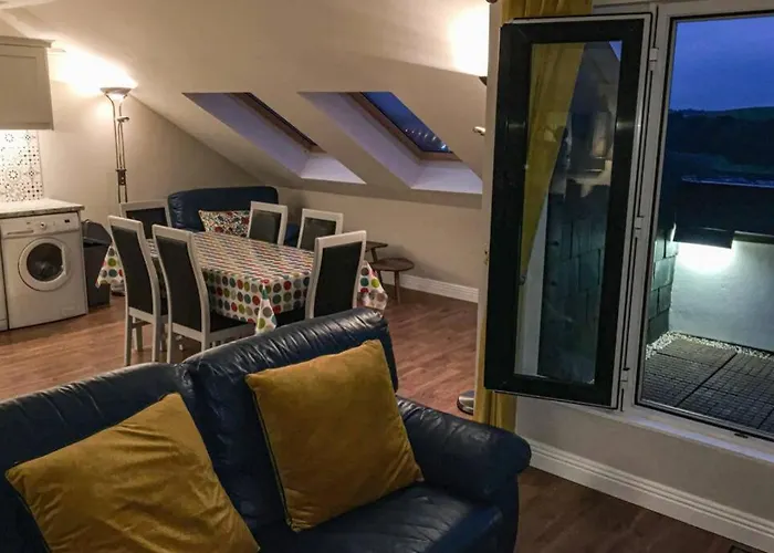 Ocean View Penthouse, The Harbour Mill, * Westport